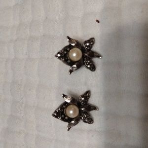 Vintage Avon,Rare find blossom orchid pierced earrings with pearl and Marcasite